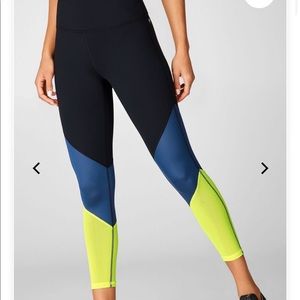 Fabletics Zone High Waist 7/8 Leggings